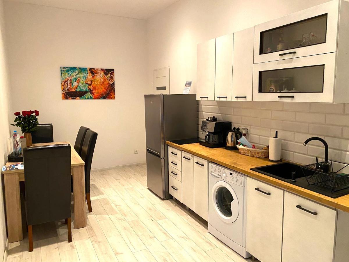 Topolove Rooms & Apartments Krakau Exterior foto